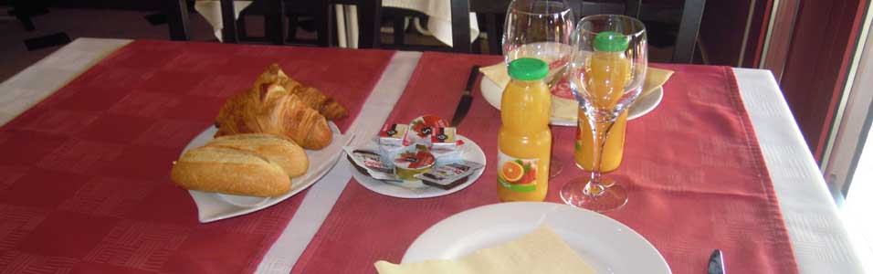 hotel-saint-gaudens-petit-dejeuner